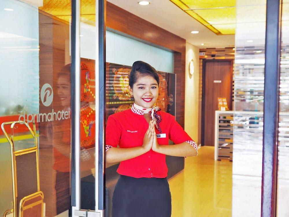 D'Primahotel Itc Mangga Dua Джакарта Экстерьер фото