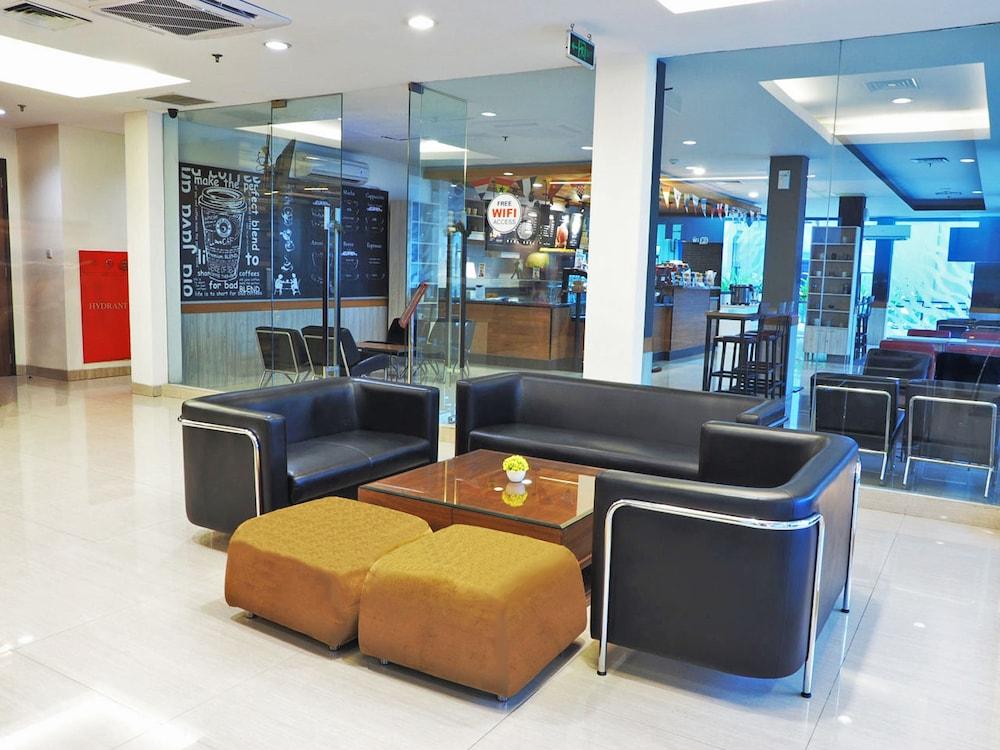 D'Primahotel Itc Mangga Dua Джакарта Экстерьер фото